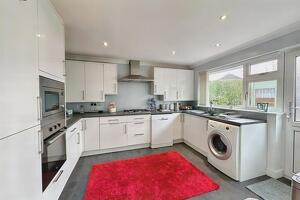 Picture #11 of Property #1306556541 in Verwood BH31 6DA