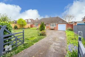 Picture #0 of Property #1308427641 in Broadshard Lane, Ringwood BH24 1RP