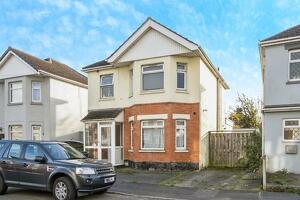 Picture #0 of Property #1308571341 in Ensbury Park Road, BOURNEMOUTH BH9 2SL
