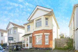 Picture #13 of Property #1308571341 in Ensbury Park Road, BOURNEMOUTH BH9 2SL