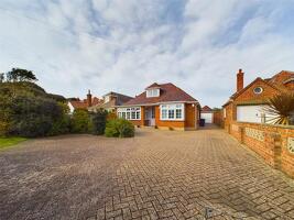 Picture #0 of Property #1308630741 in Belle Vue Road, Bournemouth BH6 3DP