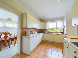 Picture #14 of Property #1308630741 in Belle Vue Road, Bournemouth BH6 3DP