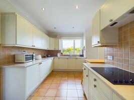 Picture #6 of Property #1308630741 in Belle Vue Road, Bournemouth BH6 3DP