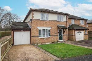 Picture #0 of Property #1309488441 in Marchwood SO40 4YR
