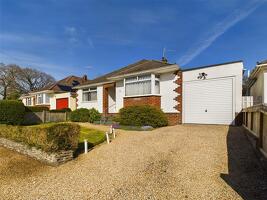 Picture #15 of Property #1310425641 in The Orchard, Bransgore, Christchurch BH23 8JG