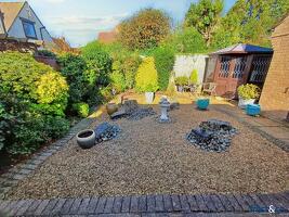 Picture #8 of Property #1310952141 in Doulton Gardens, Whitecliff, Poole BH14 8RG