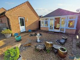 Picture #9 of Property #1310952141 in Doulton Gardens, Whitecliff, Poole BH14 8RG