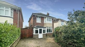 Picture #0 of Property #1310997441 in Hennings Park Road, Poole BH15 3QX