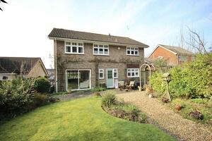 Picture #12 of Property #1311845541 in Holywell Close, West Canford Heath, Poole BH17 9BG