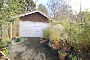Picture #16 of Property #1311845541 in Holywell Close, West Canford Heath, Poole BH17 9BG