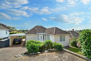 Picture #13 of Property #1313788641 in Corfe Mullen BH21 3JB