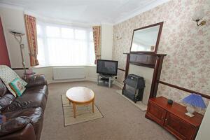 Picture #2 of Property #1314861741 in Redbreast Road North, Bournemouth BH9 3JF