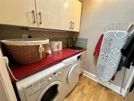 Picture #16 of Property #1316362641 in Wimborne Road West, Stapehill BH21 2DY