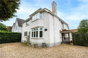 Picture #0 of Property #1318389441 in Moorfields Road, Canford Cliffs, Poole BH13 7HA