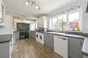 Picture #7 of Property #1318821741 in Lyndhurst Road, Ashurst, Southampton SO40 7BE