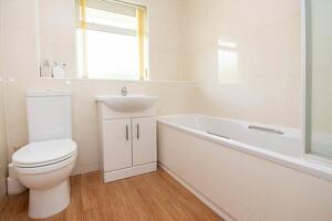 Picture #8 of Property #1319472741 in West Totton SO40 8TE