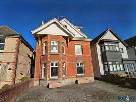 Picture #0 of Property #1319966241 in Alexandra Road, Alexandra Park, Poole BH14 9EW