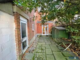 Picture #21 of Property #1319966241 in Alexandra Road, Alexandra Park, Poole BH14 9EW