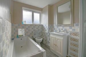 Picture #7 of Property #1320449241 in Brooks Close, Ringwood BH24 1NE