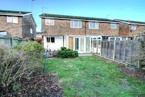 Picture #9 of Property #1320449241 in Brooks Close, Ringwood BH24 1NE