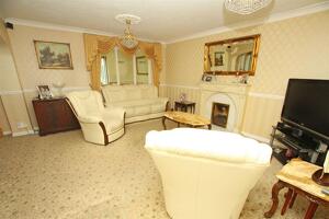 Picture #1 of Property #1328674641 in Bishops Close, Bournemouth BH7 7AB