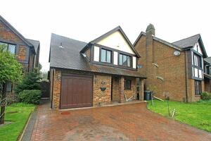 Picture #15 of Property #1328674641 in Bishops Close, Bournemouth BH7 7AB
