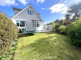 Picture #1 of Property #1330366641 in Pound Lane, Oakdale, Poole BH15 3RS