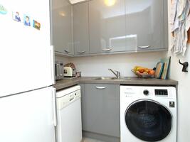 Picture #5 of Property #1330366641 in Pound Lane, Oakdale, Poole BH15 3RS
