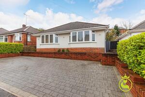 Picture #0 of Property #1332638541 in Archway Road, Poole BH14 9AY