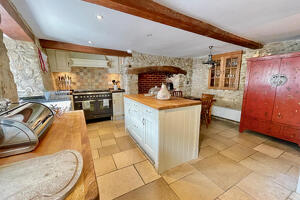 Picture #7 of Property #1333300731 in Corfe Castle BH20 5HD