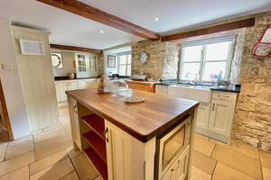 Picture #9 of Property #1333300731 in Corfe Castle BH20 5HD