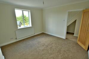 Picture #4 of Property #1333945041 in Bradford Farm Cottages, Witchampton BH21 5BX