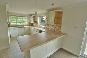 Picture #7 of Property #1333945041 in Bradford Farm Cottages, Witchampton BH21 5BX
