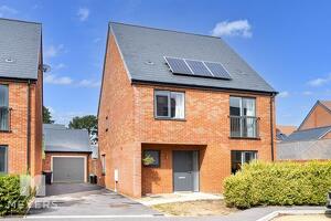 Picture #0 of Property #133432768 in Juno Road, St Leonards, Ringwood BH24 2FD