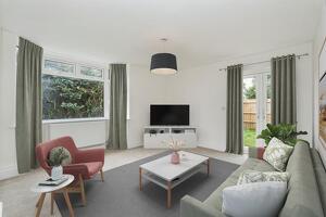 Picture #1 of Property #1335635931 in Cooks Lane, Calmore, Southampton SO40 2RU