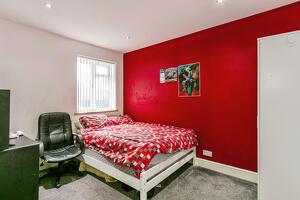 Picture #9 of Property #1339674441 in Evering Avenue, Poole BH12 4JH