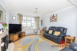 Picture #1 of Property #1341875331 in Southwick Road, Bournemouth BH6 5PS