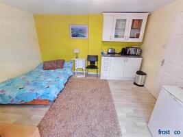 Picture #10 of Property #1347937341 in Lake Road, Hamworthy, Poole BH15 4LL