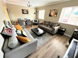 Picture #1 of Property #1348929441 in Avonside Court, Ringwood BH24 3DL