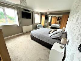 Picture #7 of Property #1348929441 in Avonside Court, Ringwood BH24 3DL