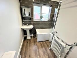 Picture #9 of Property #1348929441 in Avonside Court, Ringwood BH24 3DL