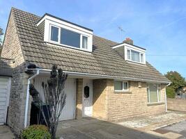 Picture #0 of Property #135083368 in Victoria Avenue, Swanage BH19 1AS
