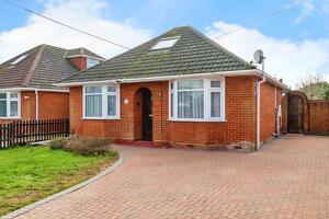 Picture #14 of Property #1352439441 in Calmore Road, Totton, Southampton SO40 8GL
