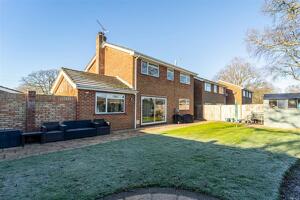 Picture #0 of Property #1352989341 in Colbourne Close, Bransgore, Christchurch BH23 8BW