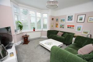 Picture #1 of Property #1353624441 in Franklin Road, Bournemouth BH9 3AY