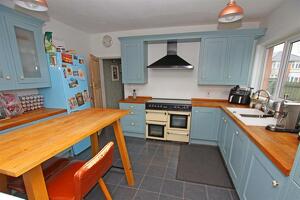 Picture #4 of Property #1353624441 in Franklin Road, Bournemouth BH9 3AY