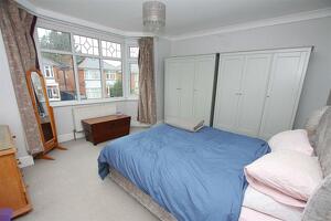 Picture #8 of Property #1353624441 in Franklin Road, Bournemouth BH9 3AY