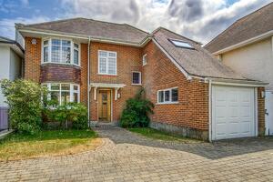 Picture #0 of Property #1354021341 in Boulnois Avenue, Penn Hill, Poole BH14 9NX