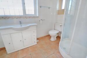 Picture #14 of Property #1354262541 in Verwood BH31 7PE