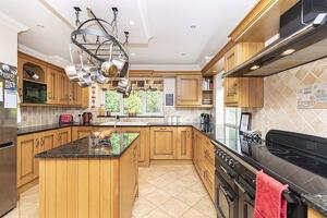 Picture #9 of Property #1366244721 in Park Homer Drive, Colehill, Wimborne BH21 2SR